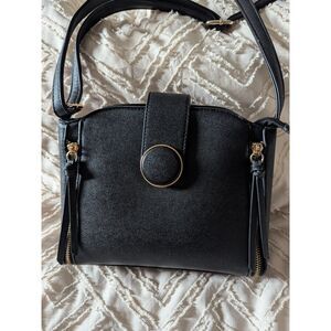 Black Saffiano Faux Leather Crossbody Bag Gold Hardware Multi-Pocket Handbag